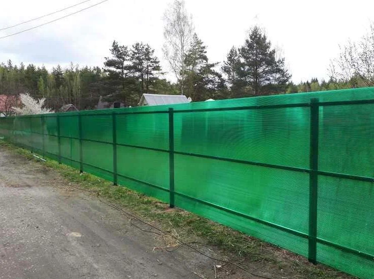 Забор из поликарбоната для дачи зеленый купить Москва