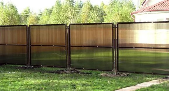 Забор с поликарбонатом для частного дома купить Москва
