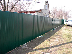 Забор из профнастила зеленый длинный купить Москва