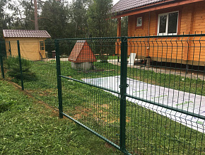 Забор на даче 3Д-сетка купить Москва