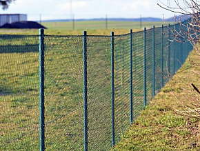 Забор сетка рабица для загородного участка купить Москва