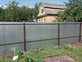 Забор из оцинкованного профлиста для дачи купить Москва