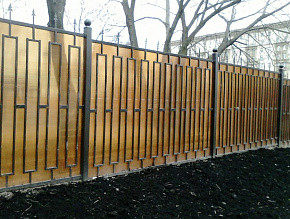 Забор из поликарбоната на металлических столбах купить Москва